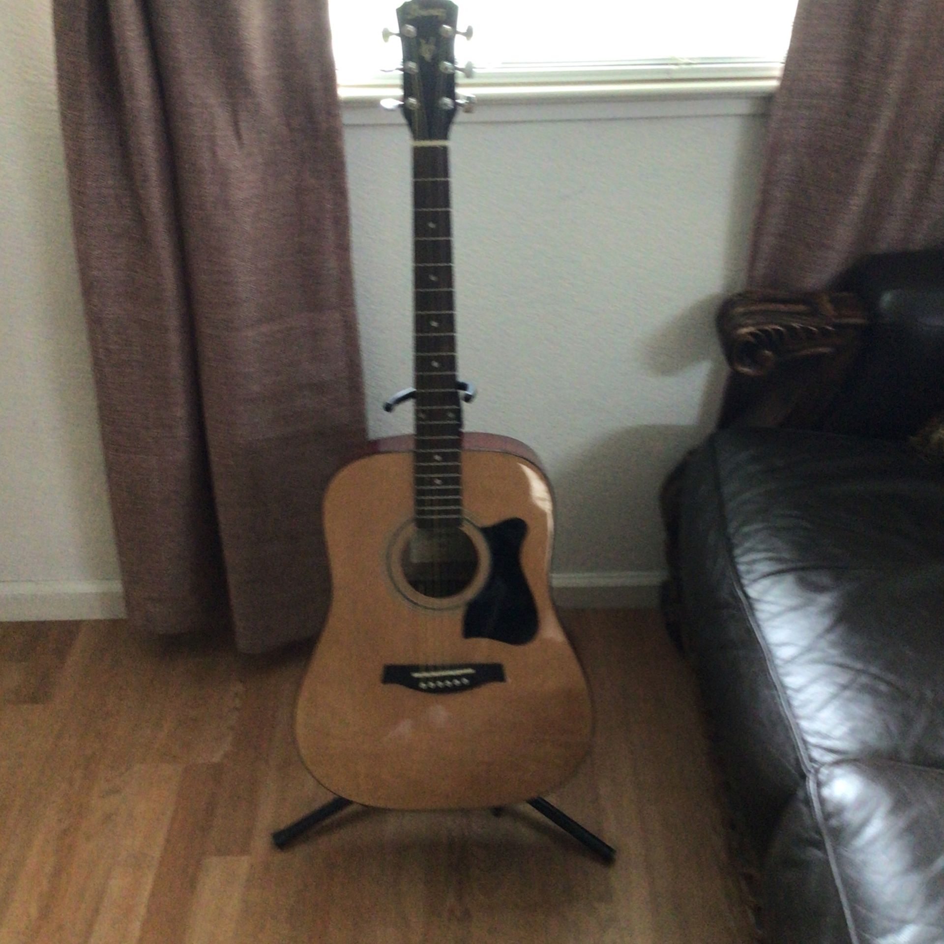 Ibenz Brand new acoustic guitar excellent condition with case