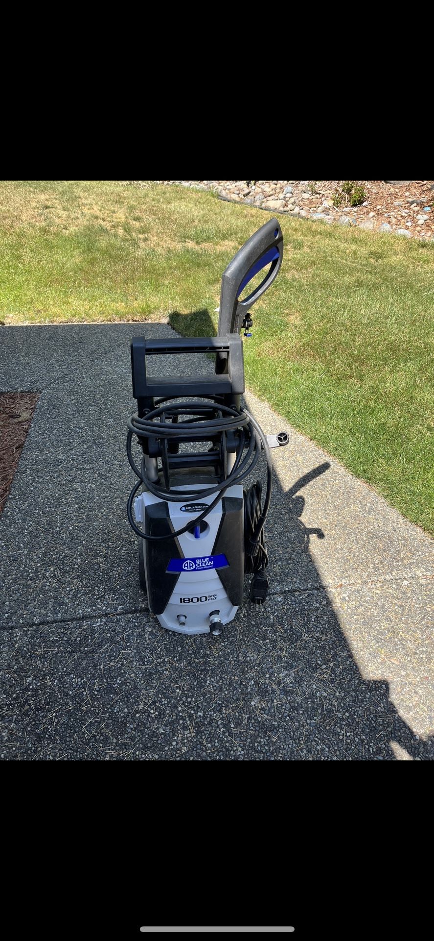 Blue Clean Pressure Washer 1800 PSI. Great Condition.