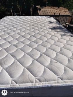 living spaces matress