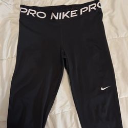 Women’s Nike Workout Leggings 