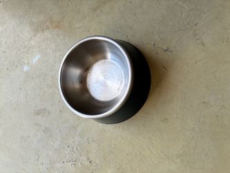 Amal dog/cat bowl
