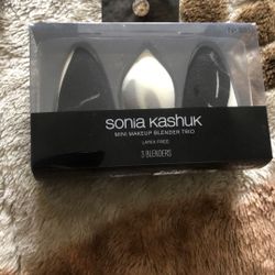 Ecotools Makeup Brushes And Sonia Kashuk Beauty Blenders 