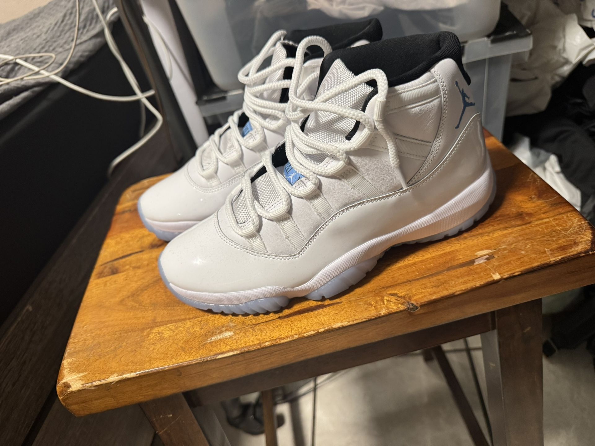 Jordan 11 Men Size 8.5 100% Authentic