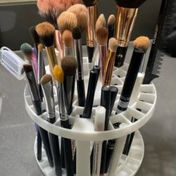 Stand Brush With Brush 20 PCs For 10$