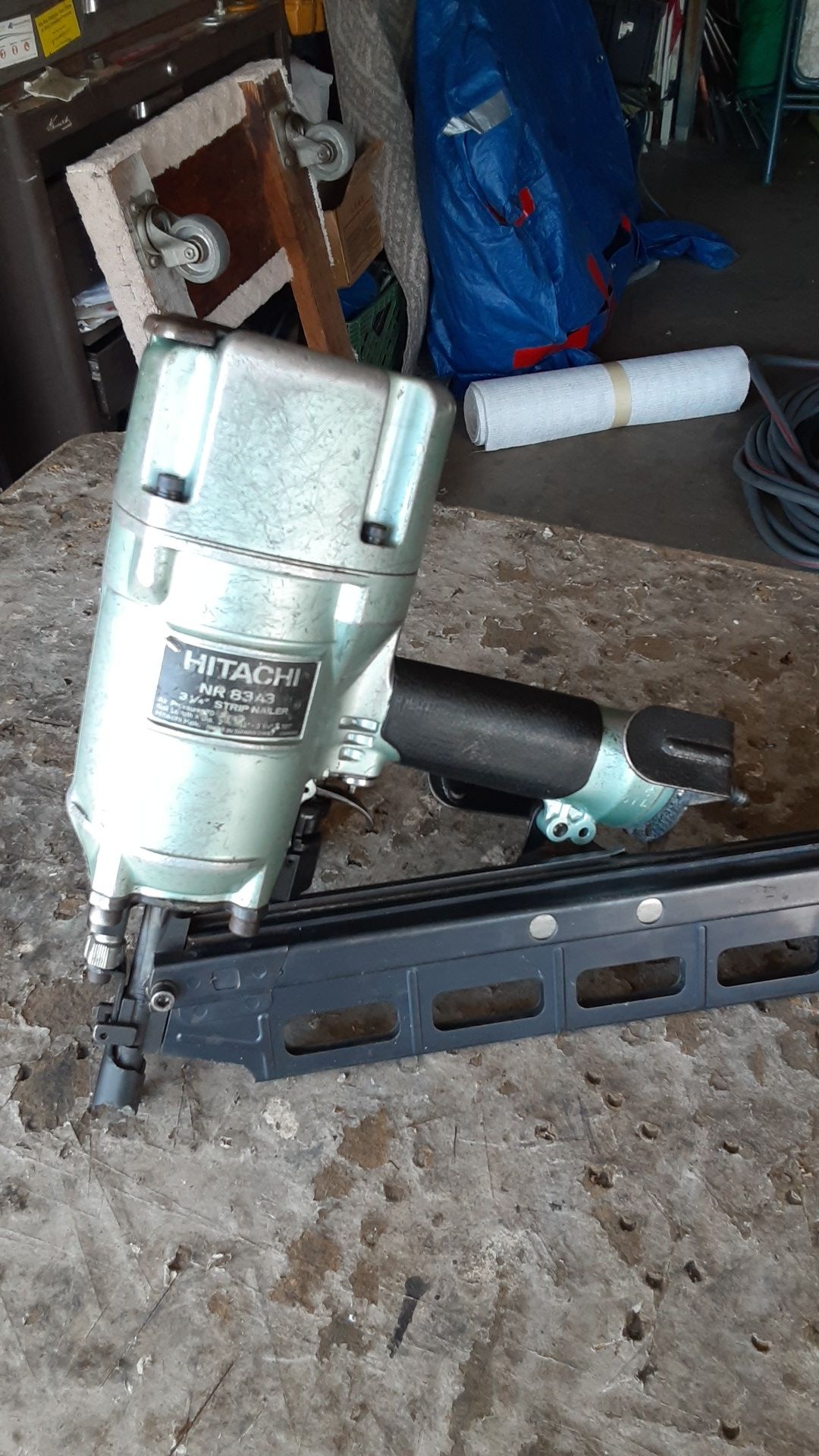 Hitachi freiming nailer NR 83A3 used good condition
