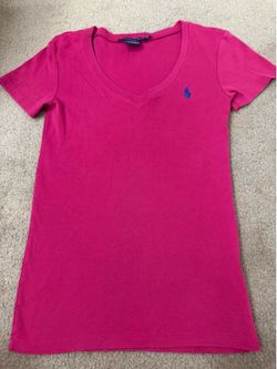 Fitted Pink Ralph Lauren V-neck size: small
