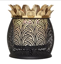 New bath & body works Black & Gold pineapple 3 wick candle holder