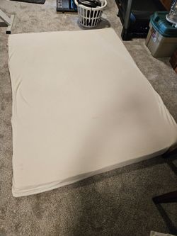 Sleep Innovations queen mattress topper