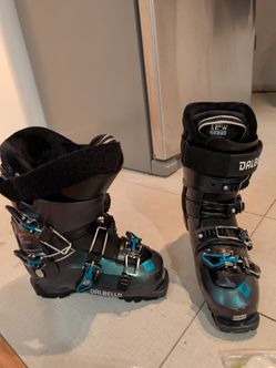 Women Ski Boots