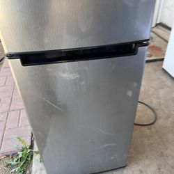 REFRIGERADOR CON CONGELADOR ARRIBA 👆