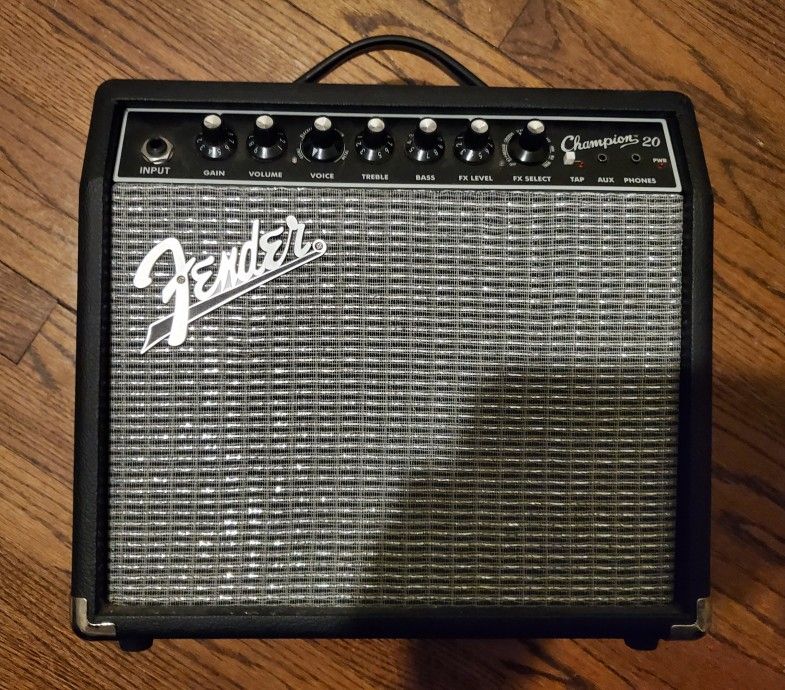 Fender champion 20 guitar amp