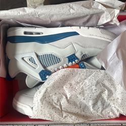 Jordan 4 Retro Military Blue 