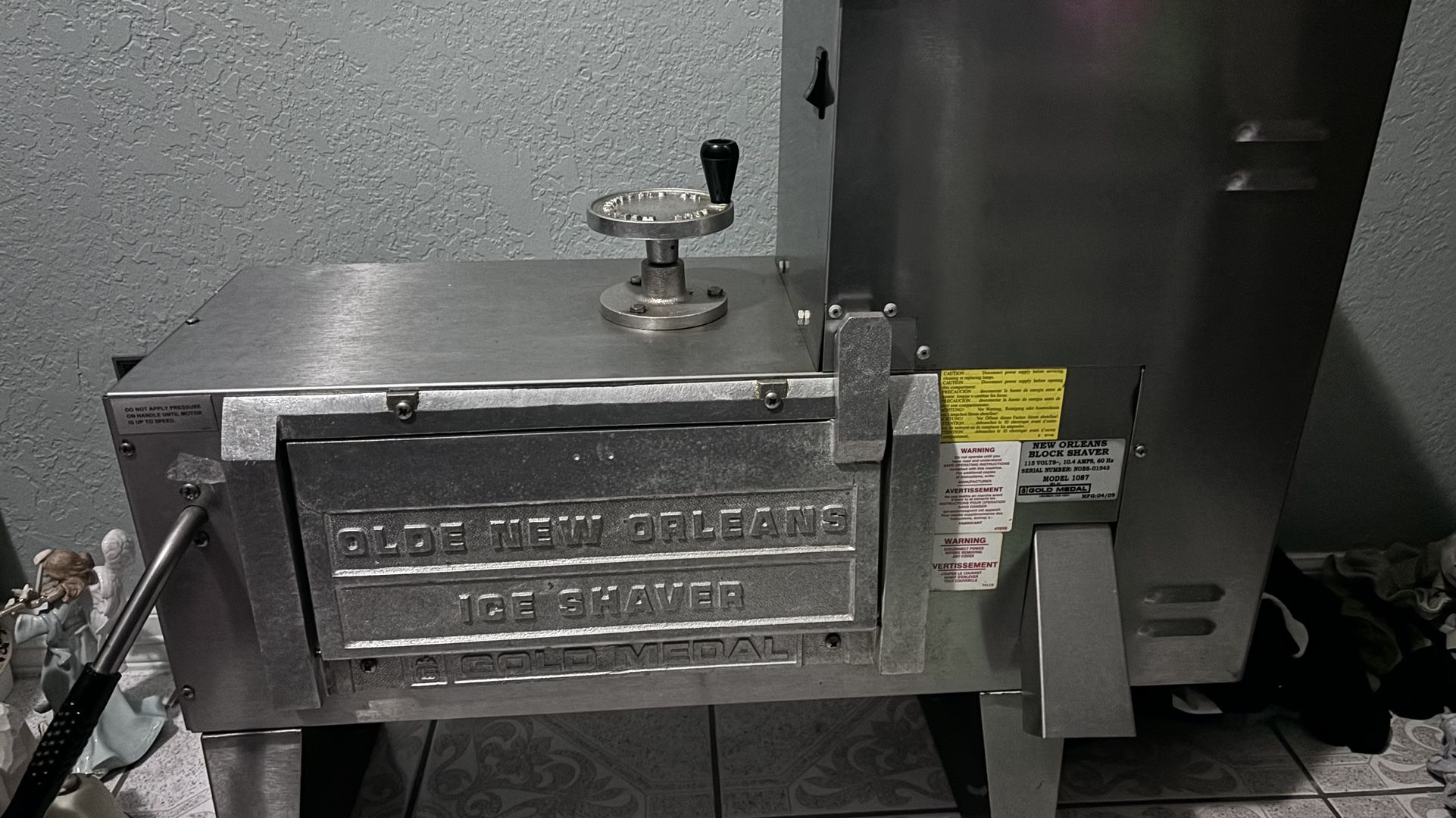 Olde New Orleans Ice Shaver