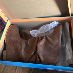 Girls Tan Boots Size 6
