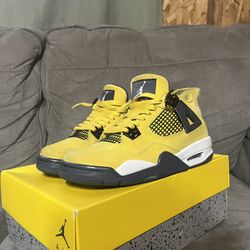 Air Jordan 4 Retro Lightning 2021 GS 5.5