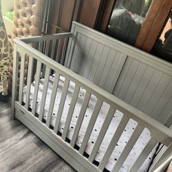 Convertible Crib 
