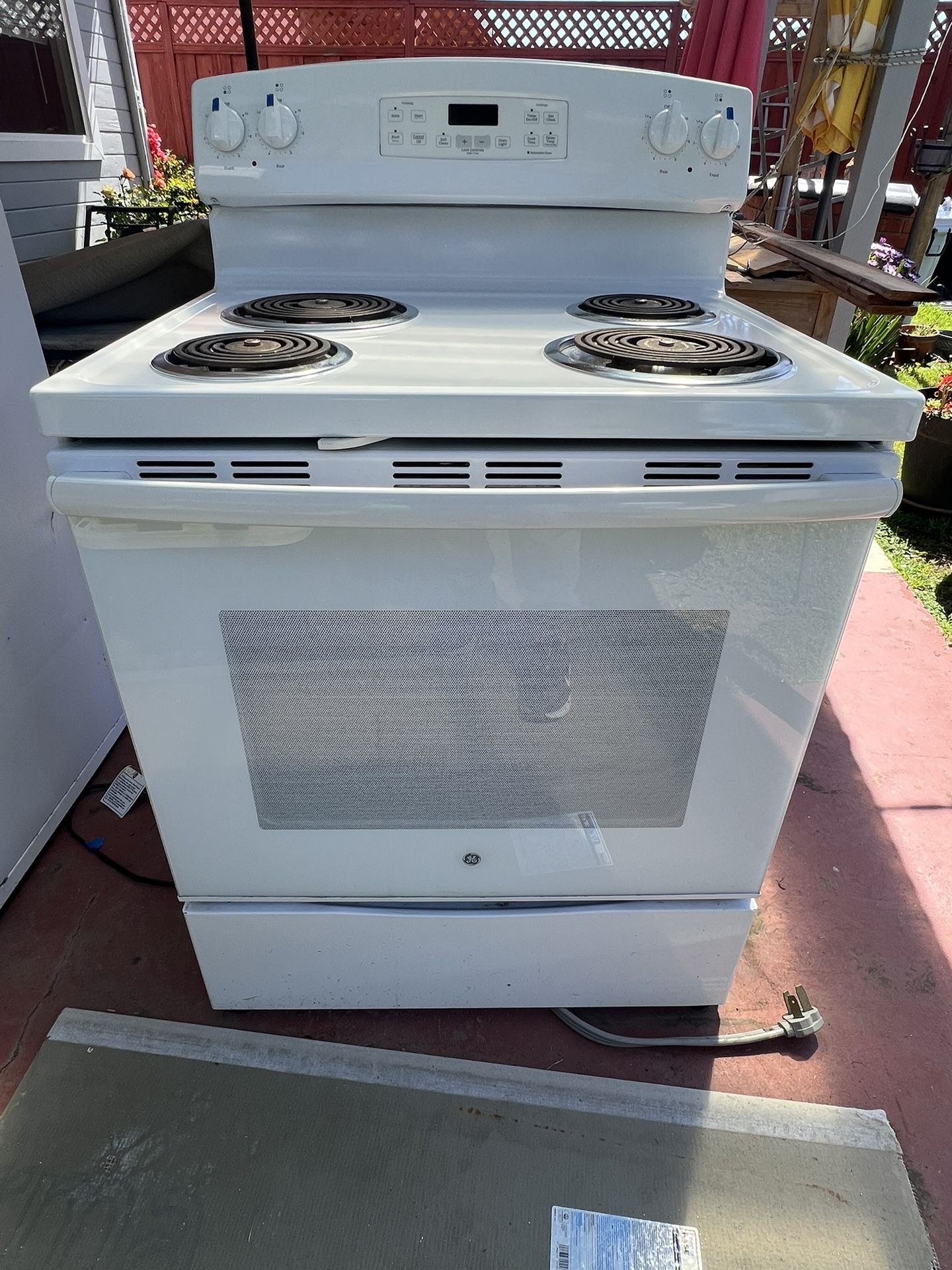 General Electric, electric stove