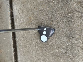 Golf putter