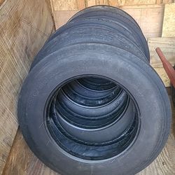 Michelin 275 80 22.5 Tow Truck Tire