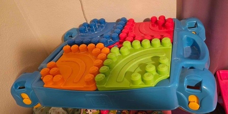 Mega Blocks Building Blocks Table