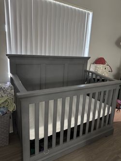 Grey Wood crib & dresser