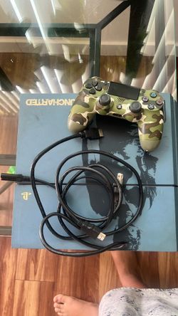 PS4 limited edition uncharted 1tb(comes with everything in the picture