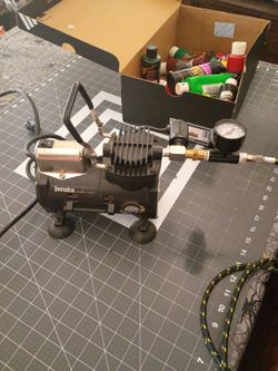 Airbrush compressor