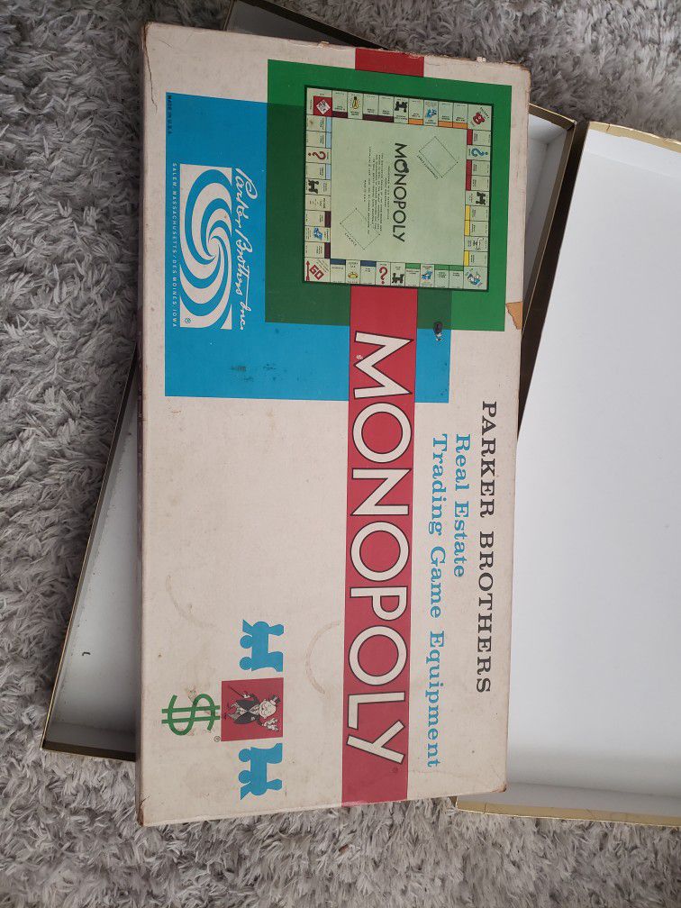 Vintage Monolopy Board Game Plus Feds N Heads Rare Board Game