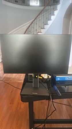 Viewsonic 24 " 1080pm Docking station monitor