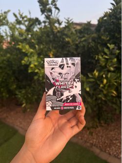 White flare booster bundle pokemon !