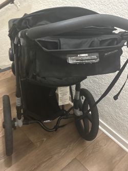 Jogger stroller