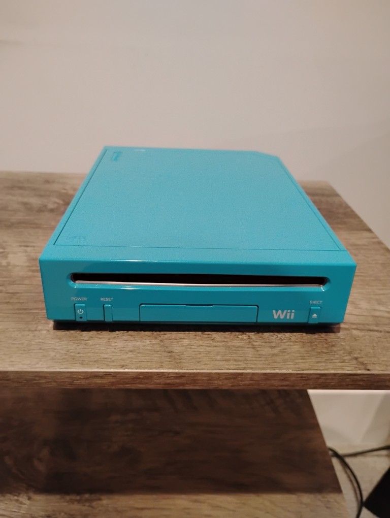 Nintendo Wii Blue