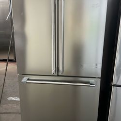NEW OPEN BOX BEKO COUNTER DEPTH FRENCH STYLE REFRIGERATOR 