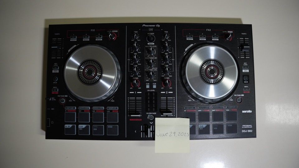 Serato Pioneer Dj DDJ-SB2 with case