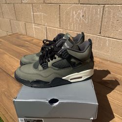 Air Jordan 4 Undefeated Size 11