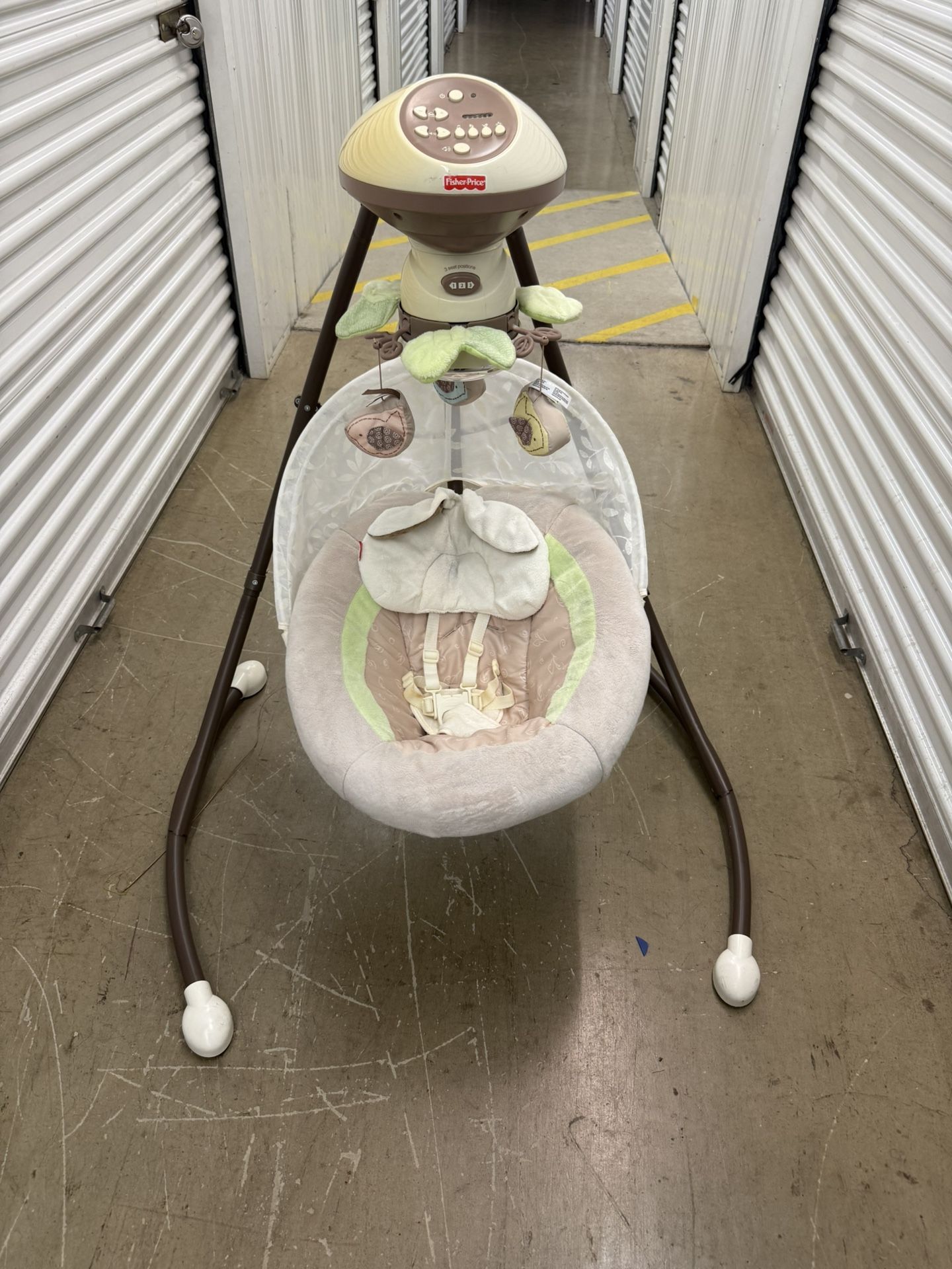 Fisher-Price Baby Swing – Soothing & Entertaining