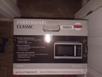 Microwave  Farberware  0.9 NEW 55.00