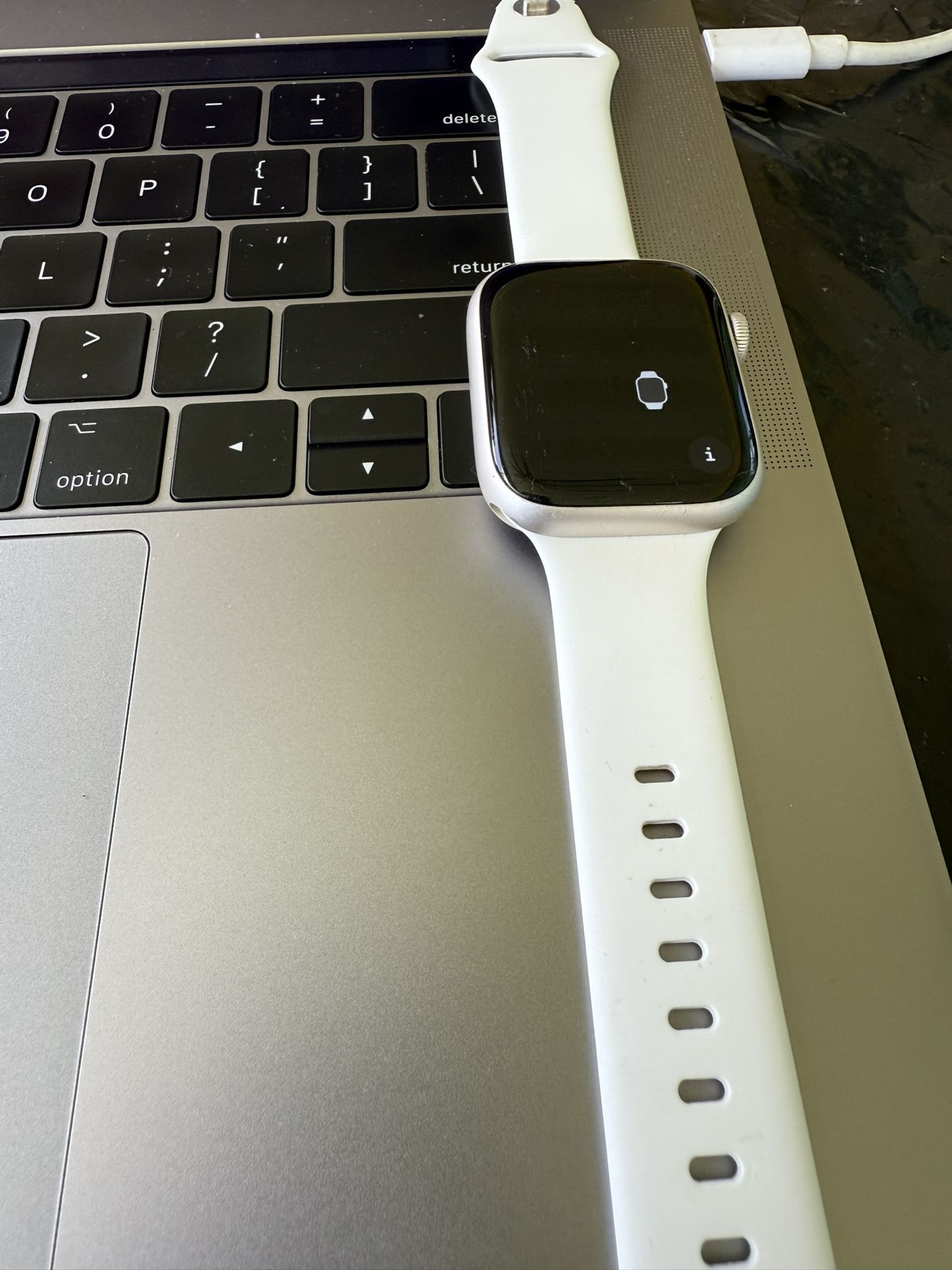 APPLE WATCH SERIES 7
