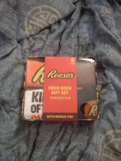 Reese's sock gift set