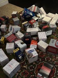 Lot of oil filters