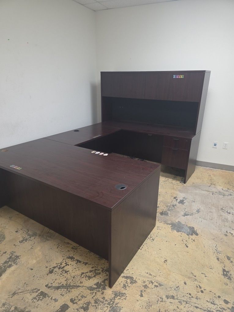 Office Desk