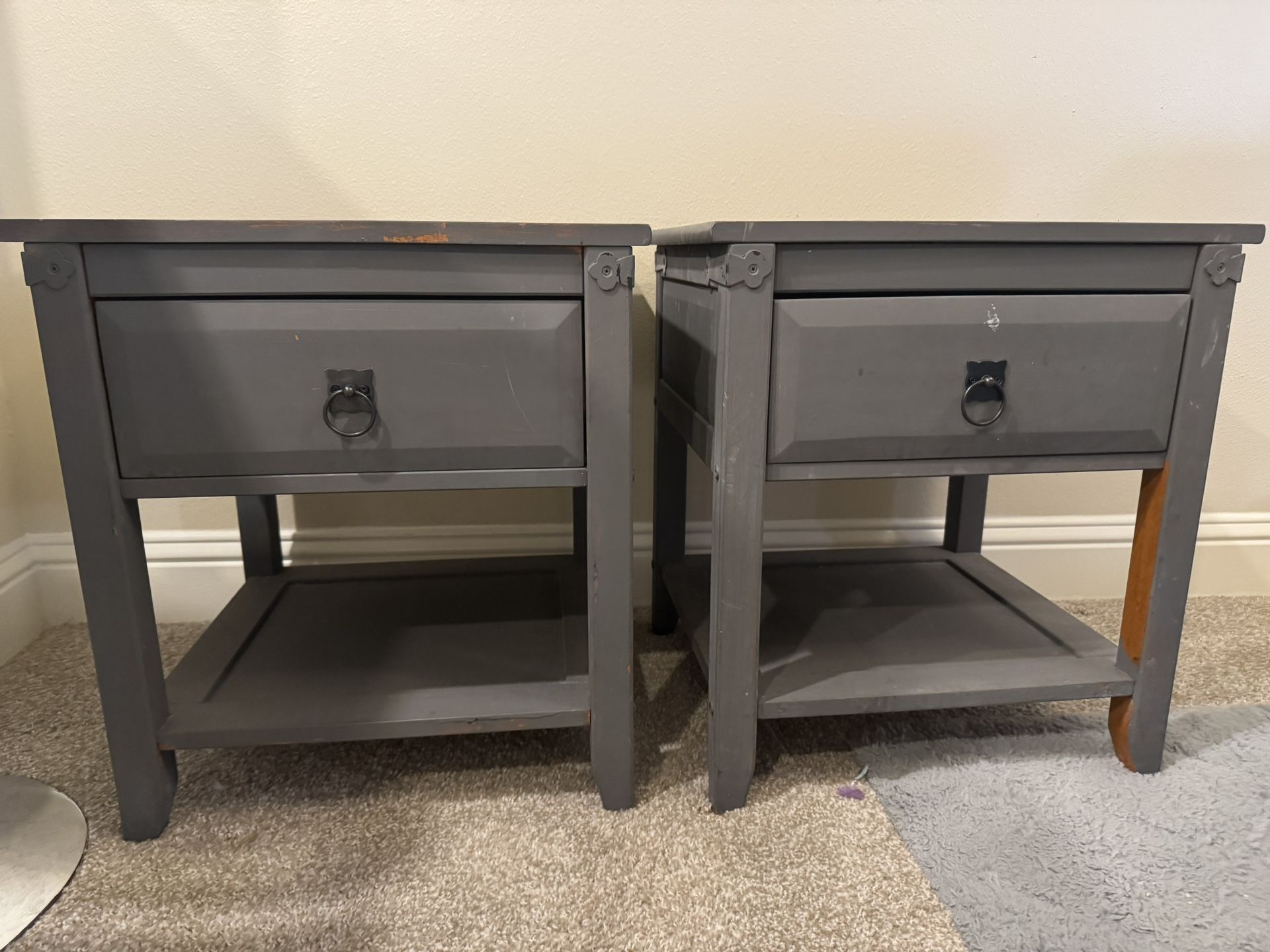2 End Tables
