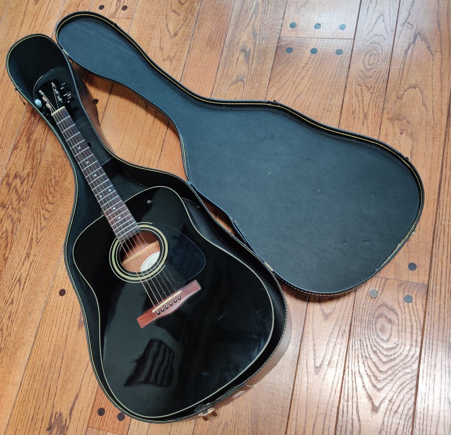 Fender DG11 Black Acoustic Guitar w/ Case