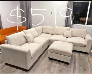 Beige Sectional sofa with ottoman 99x99 "