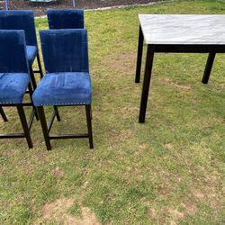 Bar Height Dining Table & Chairs