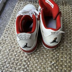 Nike Air Jordan Boy's Size 6Y Sneakers White Red