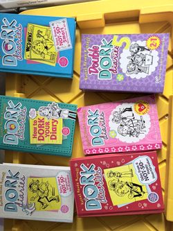 6 Dork Diaries Books