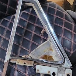49 50 51 52 Chevy Convertible Vent Window Assembly