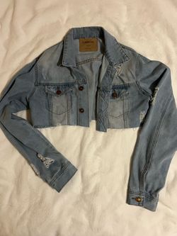 Carbon Cut-off Light Blue Distressed Jean Jacket Size Medium