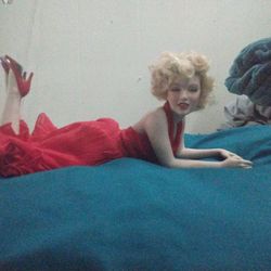 Marilyn Monroe Porcelain Doll